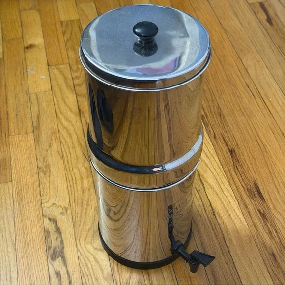 Travel Berkey Water Filter System without Filters - Picture 1 of 3